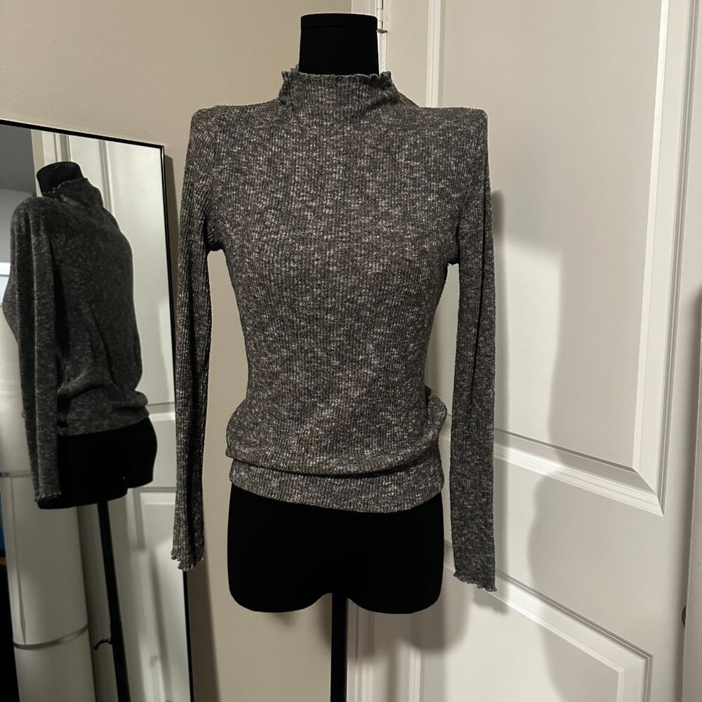 Turtle Neck Long Sleeve Top